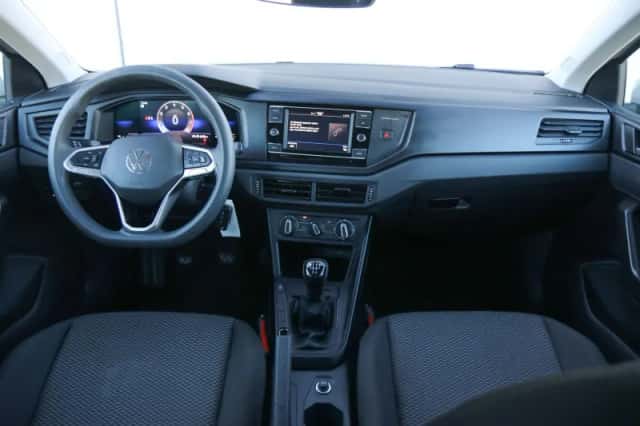 Volkswagen Polo (2022) thumbnail 6