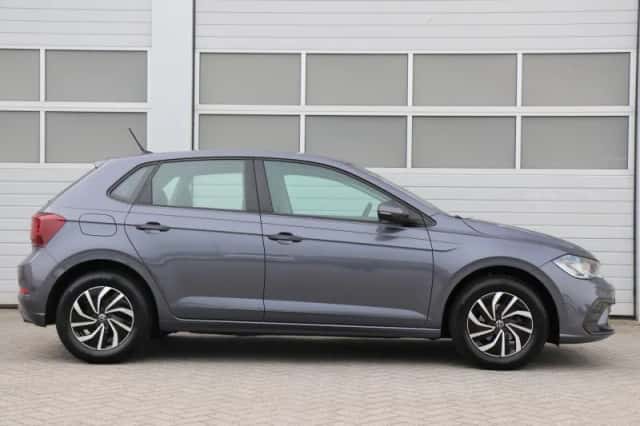 Volkswagen Polo (2021) thumbnail 3