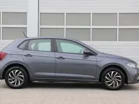 Volkswagen Polo (2021) thumbnail 3