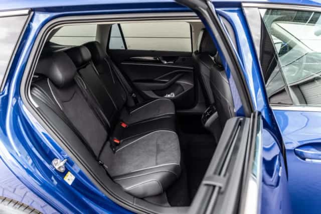 Volkswagen Passat (2026) thumbnail 17
