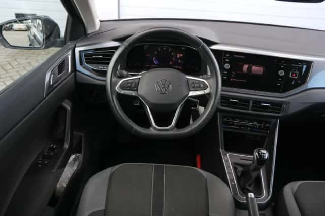 Volkswagen Polo (2022) thumbnail 18
