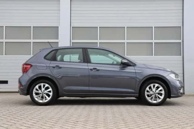 Volkswagen Polo (2022) thumbnail 3