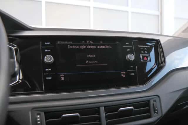 Volkswagen Polo (2022) thumbnail 23