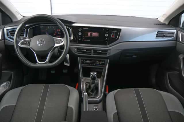 Volkswagen Polo (2022) thumbnail 5
