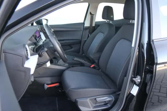 SEAT Ibiza (2022) thumbnail 5