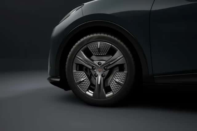 CUPRA Raval (2026) thumbnail 4