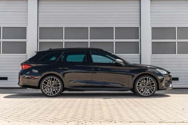 CUPRA Leon Sportstourer (2024) thumbnail 3