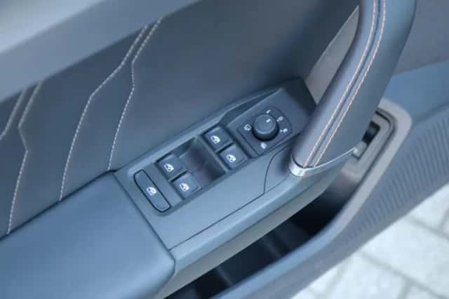 CUPRA Leon Sportstourer (2024) thumbnail 31