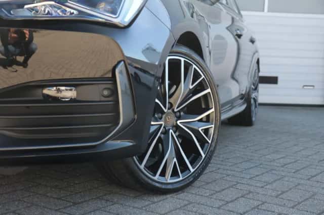 CUPRA Leon Sportstourer (2024) thumbnail 43