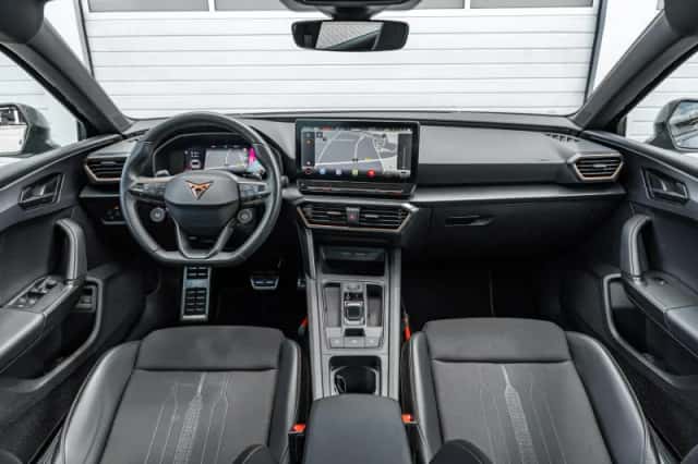 CUPRA Leon Sportstourer (2024) thumbnail 5