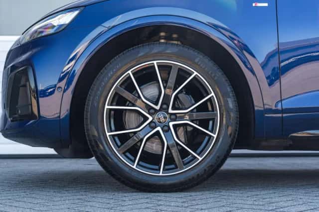Audi Q5 (2021) thumbnail 13