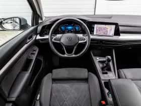 Volkswagen Golf (2024) thumbnail 24