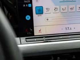 Volkswagen Golf (2024) thumbnail 30