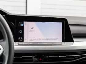Volkswagen Golf (2024) thumbnail 42
