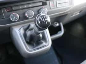 Volkswagen Transporter (2020) thumbnail 22