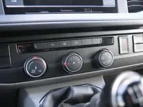 Volkswagen Transporter (2020) thumbnail 23