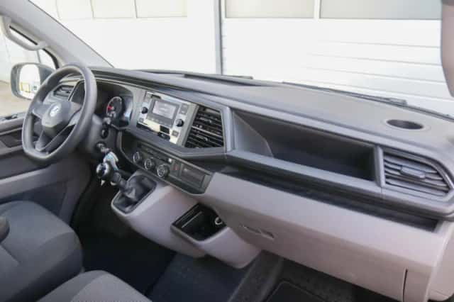Volkswagen Transporter (2020) thumbnail 5