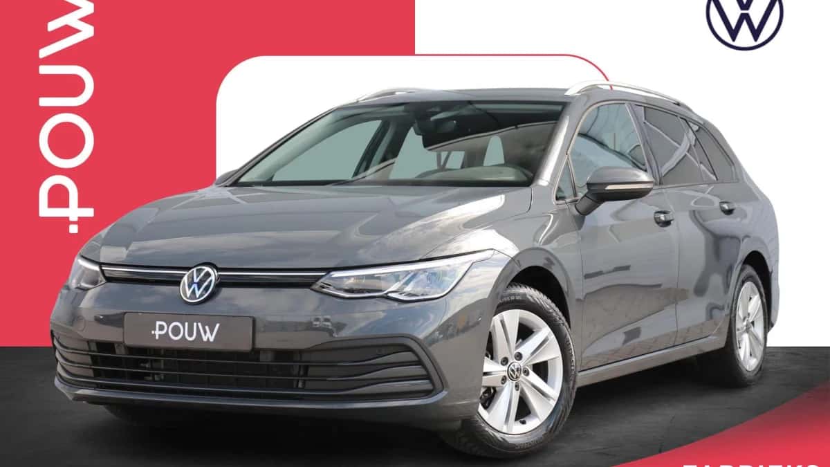 Volkswagen Golf (2024) — foto 1