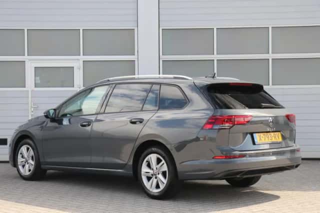 Volkswagen Golf (2024) thumbnail 11