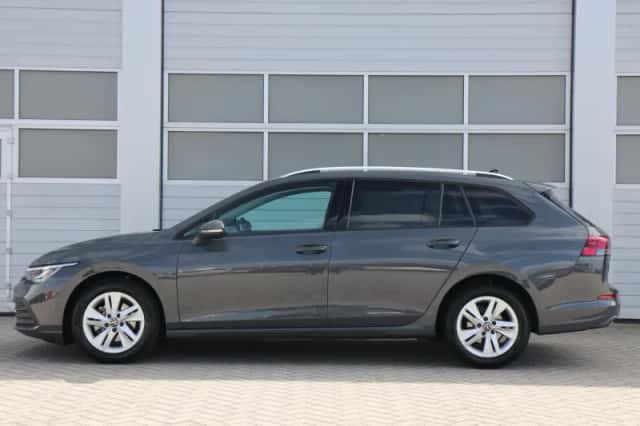 Volkswagen Golf (2024) thumbnail 12