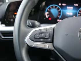 Volkswagen Golf (2024) thumbnail 20