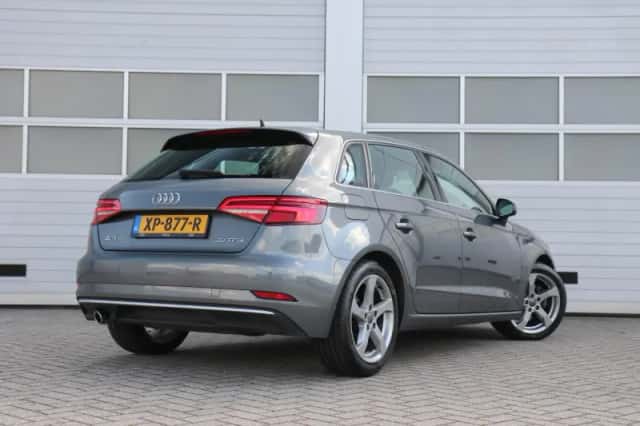 Audi A3 (2019) thumbnail 2
