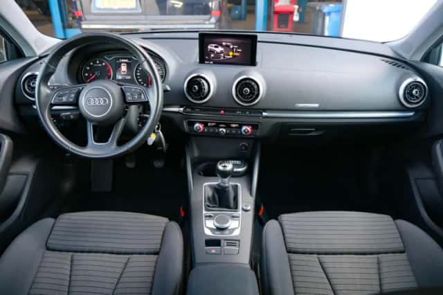 Audi A3 (2019) thumbnail 5