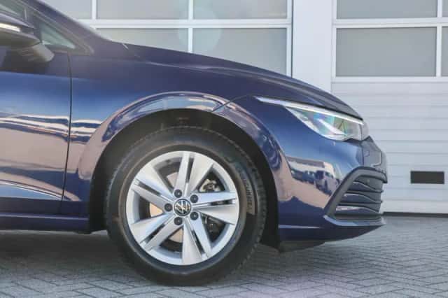 Volkswagen Golf (2023) thumbnail 14