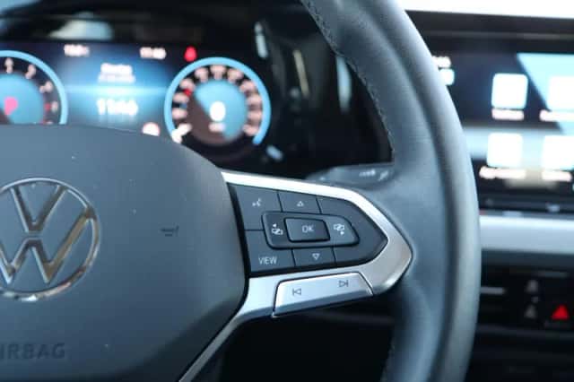 Volkswagen Golf (2023) thumbnail 22