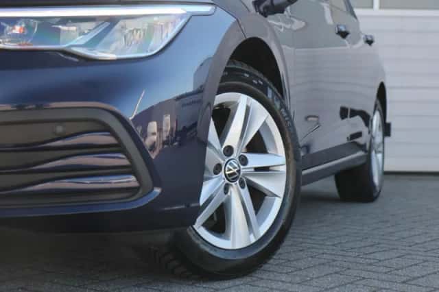 Volkswagen Golf (2023) thumbnail 38