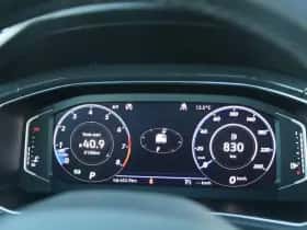 Volkswagen T-Roc (2018) thumbnail 24