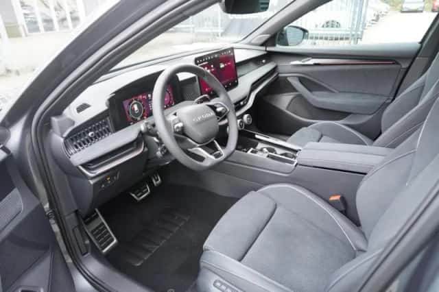 Škoda Superb (2026) thumbnail 4