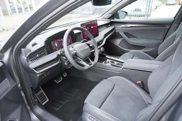 Škoda Superb (2026) thumbnail 4