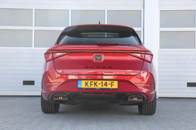 CUPRA Leon Sportstourer (2022) thumbnail 11