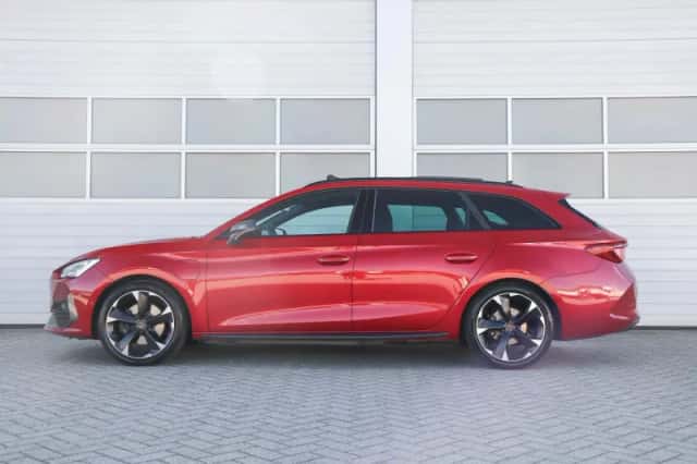 CUPRA Leon Sportstourer (2022) thumbnail 13