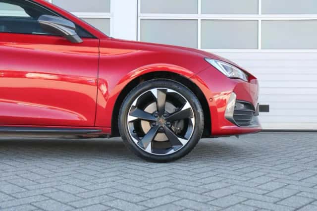CUPRA Leon Sportstourer (2022) thumbnail 14