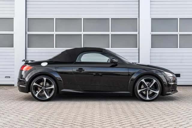 Audi TT (2017) thumbnail 3