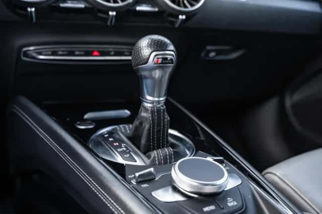 Audi TT (2017) thumbnail 31