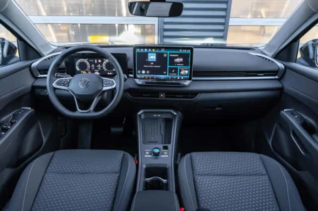 Volkswagen T-Roc (2025) thumbnail 5