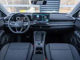 Volkswagen T-Roc (2025) thumbnail 5
