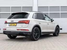 Audi Q5 (2022) thumbnail 2