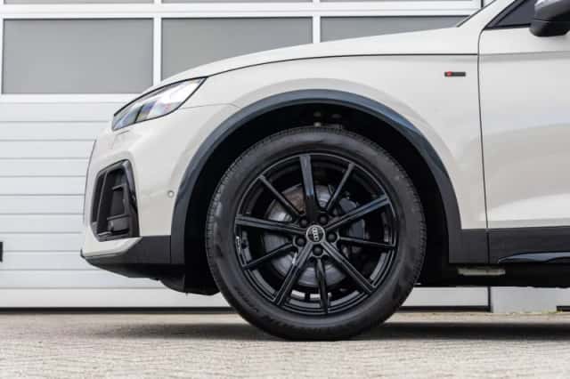Audi Q5 (2022) thumbnail 13