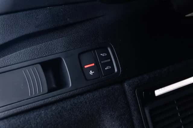 Audi Q5 (2022) thumbnail 17