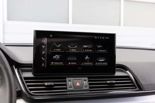 Audi Q5 (2022) thumbnail 36