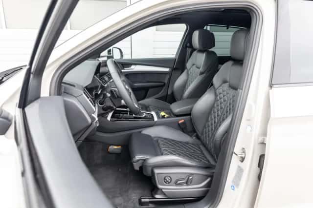 Audi Q5 (2022) thumbnail 5