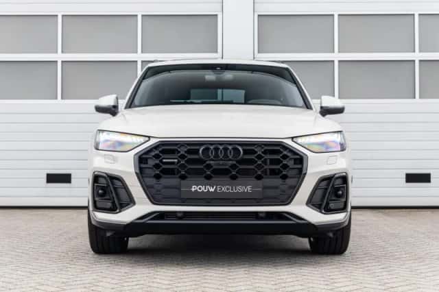 Audi Q5 (2022) thumbnail 10