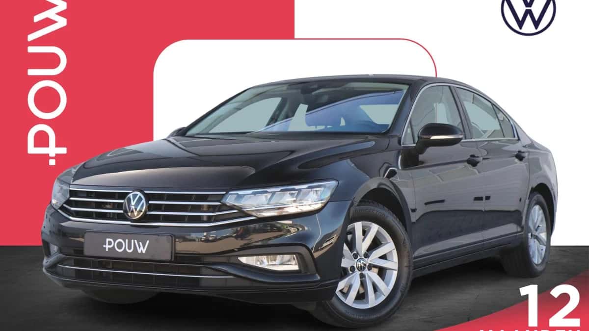 Volkswagen Passat (2022) — foto 1