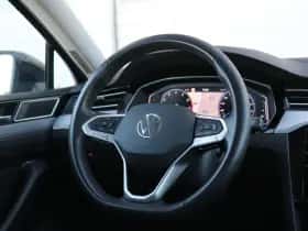 Volkswagen Passat (2022) thumbnail 19