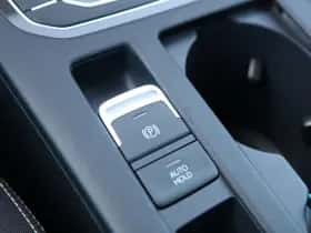 Volkswagen Passat (2022) thumbnail 30