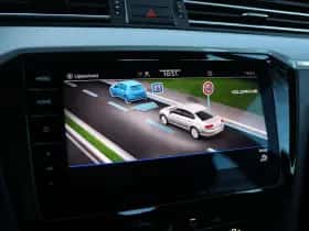 Volkswagen Passat (2022) thumbnail 33